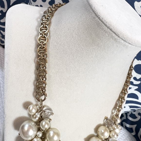 J Crew Statement Necklace Faux Pearl Crystal Cluster Gold Tone - Picture 3 of 5